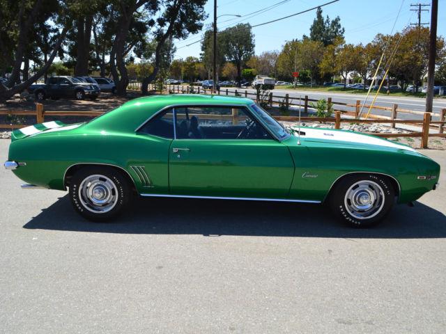 1969 Chevrolet Camaro Z28 4 Speed