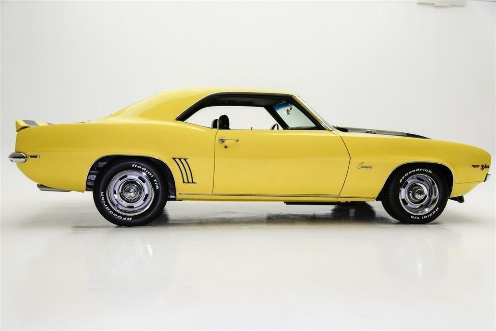 1969 Chevrolet Camaro Z/28 Daytona Yellow