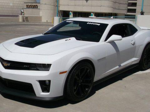 very nice 2013 Chevrolet Camaro Coupe ZL1 for sale