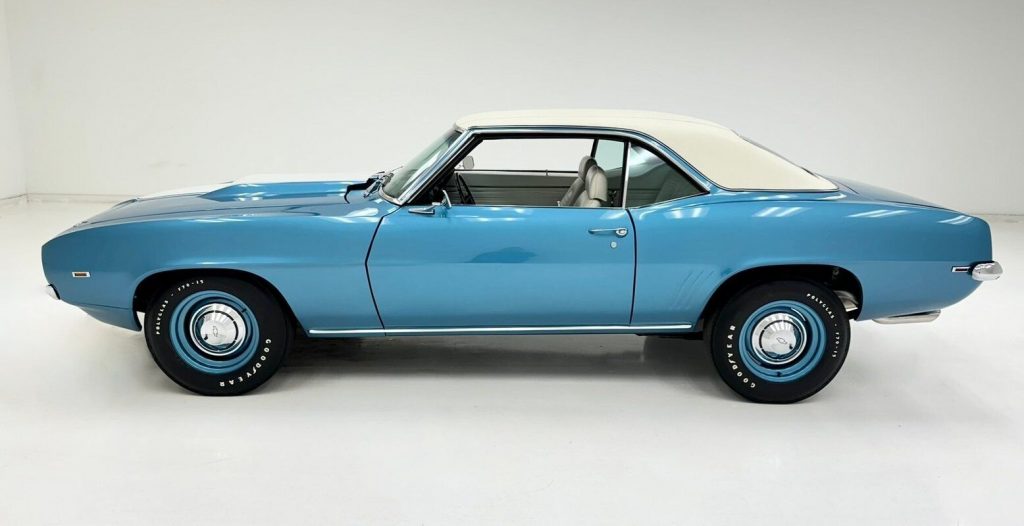 1969 Chevrolet Camaro Coupe [unmodified]