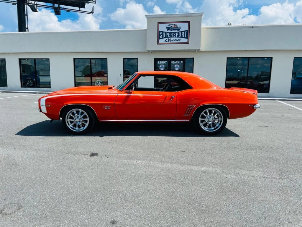 1969 Chevrolet Camaro Hugger Orange V8 Auto