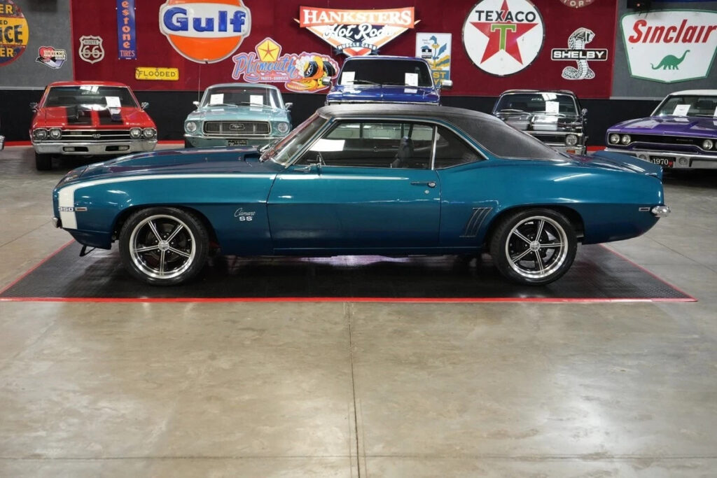 1969 Chevrolet Camaro SS Style