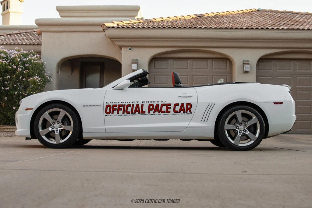 2011 Chevrolet Camaro 2SS Convertible Pace Car Edition