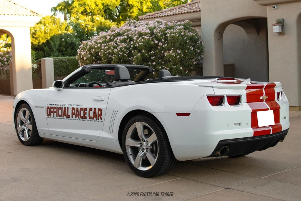 2011 Chevrolet Camaro 2SS Convertible Pace Car Edition