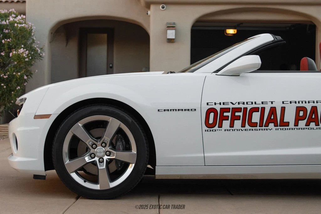 2011 Chevrolet Camaro 2SS Convertible Pace Car Edition