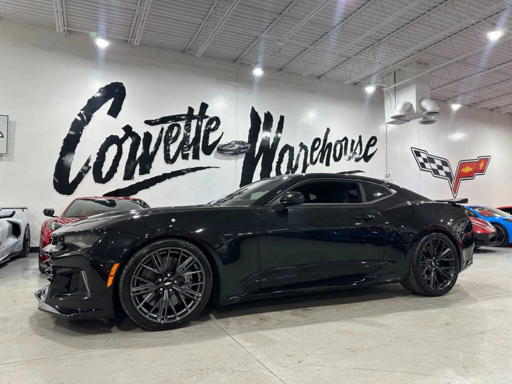 2018 Chevrolet Camaro ZL1, AWE, CF Hood, Sunroof, Cooks, Roto-Fab, 41k!