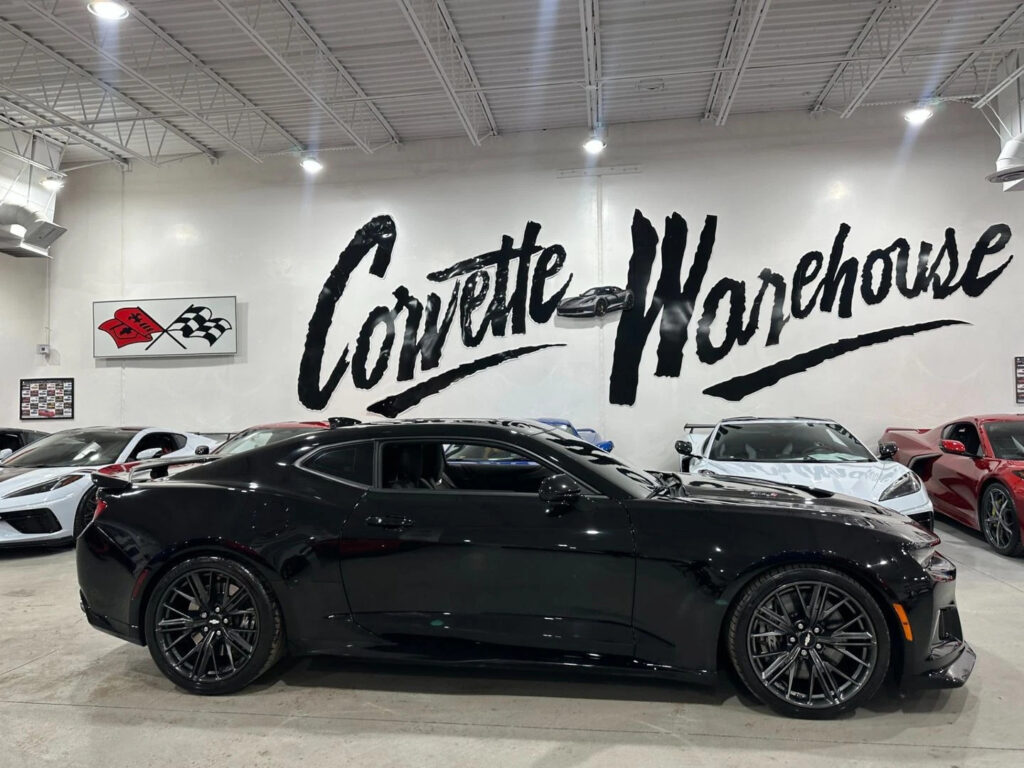 2018 Chevrolet Camaro ZL1, AWE, CF Hood, Sunroof, Cooks, Roto-Fab, 41k!