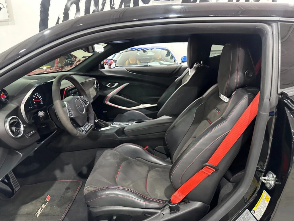 2018 Chevrolet Camaro ZL1, AWE, CF Hood, Sunroof, Cooks, Roto-Fab, 41k!