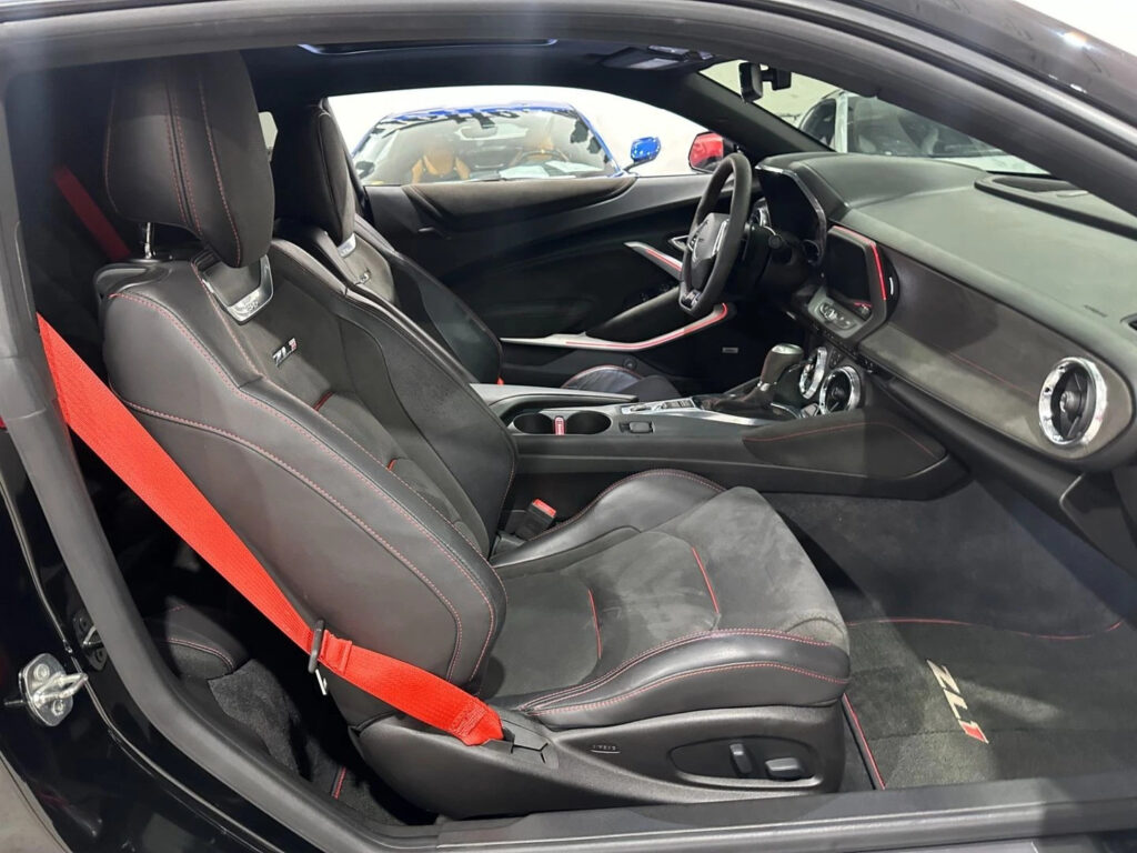 2018 Chevrolet Camaro ZL1, AWE, CF Hood, Sunroof, Cooks, Roto-Fab, 41k!