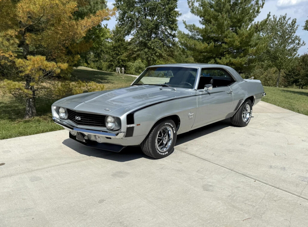1969 Chevrolet Camaro SS 396 4SPD 12 BOLT PS PDB TACH