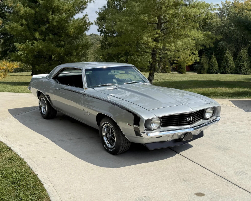 1969 Chevrolet Camaro SS 396 4SPD 12 BOLT PS PDB TACH