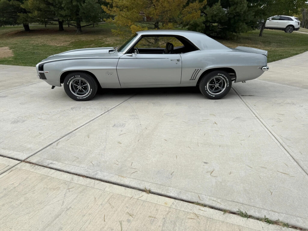 1969 Chevrolet Camaro SS 396 4SPD 12 BOLT PS PDB TACH